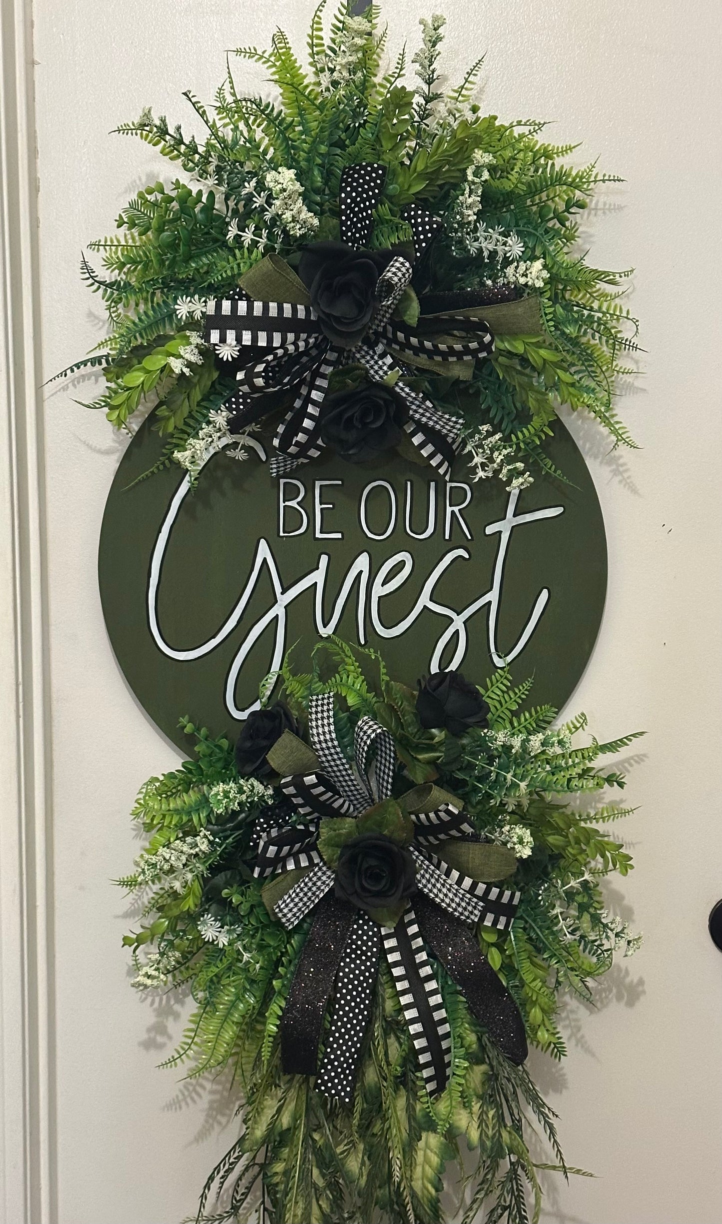 SWAG DOOR HANGER DECOR (BE OUR GUEST)